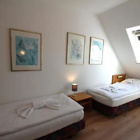 Residenz Kormoran 1 5 * Κουξχάφεν